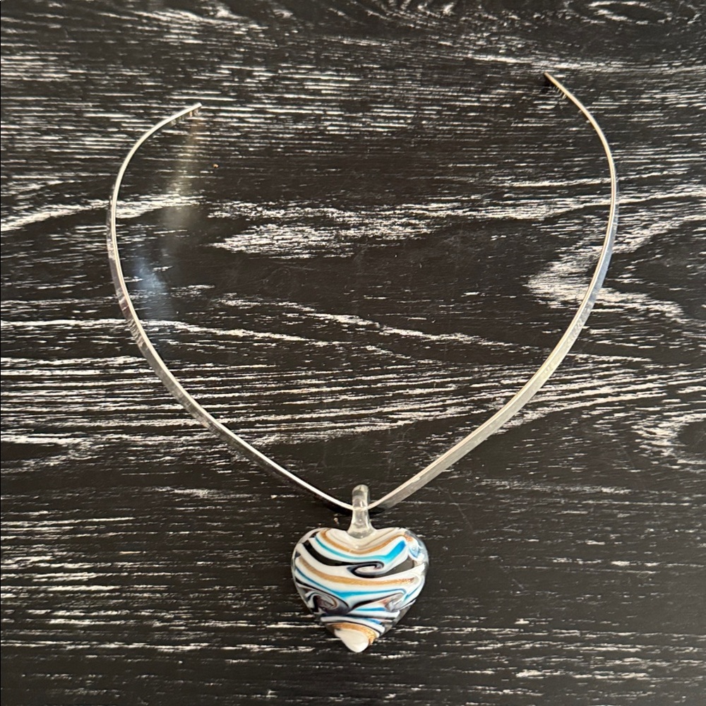Crystal heart pendant w/gold shine & shimmer